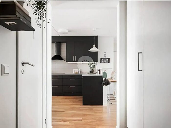 Appartamento trilocale in vendita in Via Riva Villasanta, Cagliari