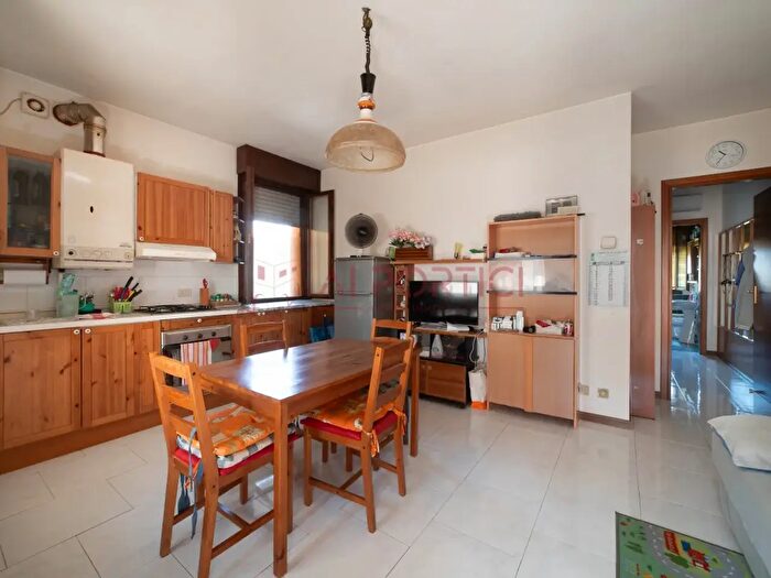 Appartamento trilocale in vendita in Via Bietigheim, Pontelongo