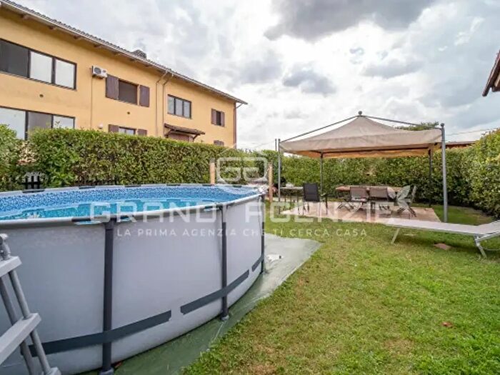 Casa con 6 locali in vendita in Via Palmiro Togliatti, Torrile