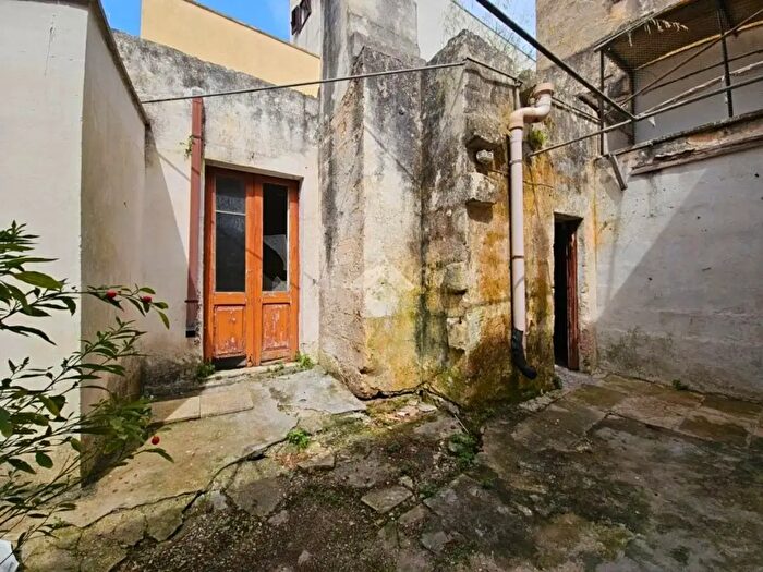 Appartamento quadrilocale in vendita in Via Taranto, Nardo