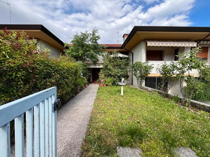 Casa con 5 locali in vendita in Via Pardi, Codroipo