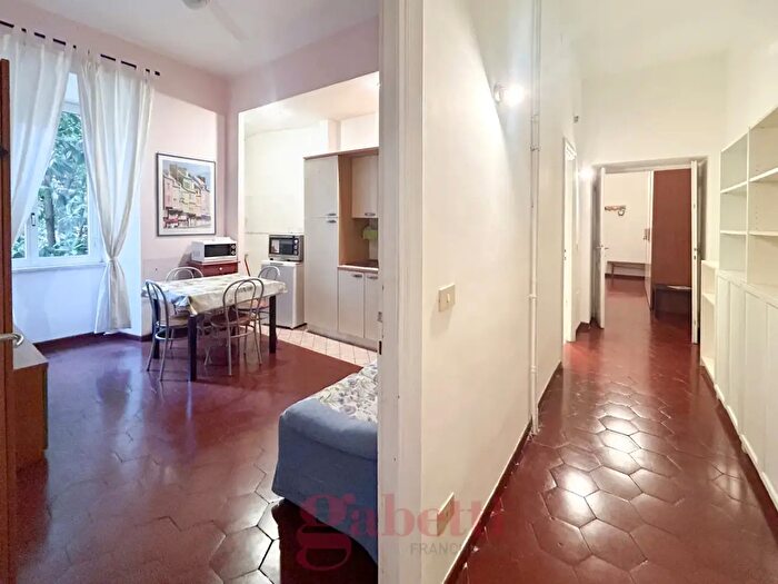 Appartamento trilocale in affitto in Via Catone, Roma