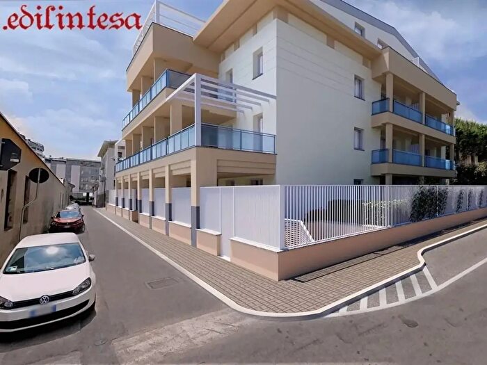 Appartamento trilocale in vendita in Padre Reginaldo Giuliani, Lissone