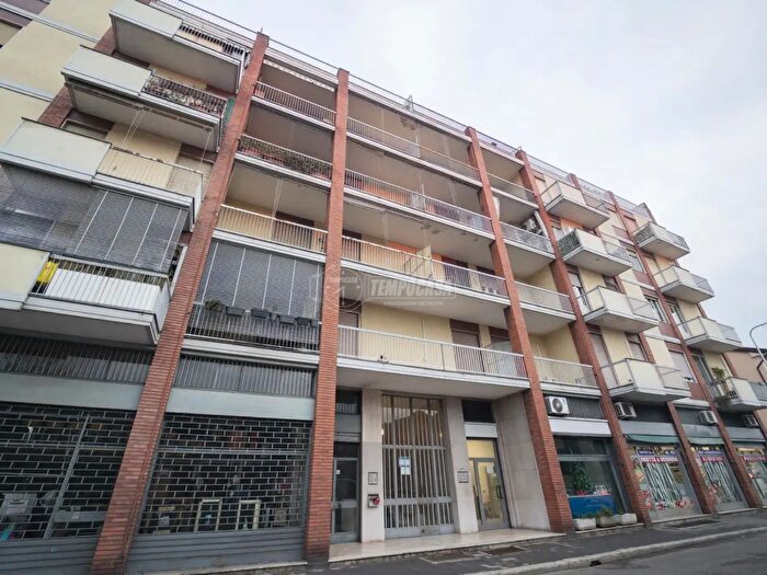 Appartamento bilocale in vendita in Corso Genova, Vigevano