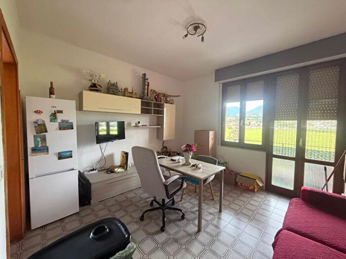 Appartamento trilocale in affitto in Via Intermezzi, Viale Roma, Foligno