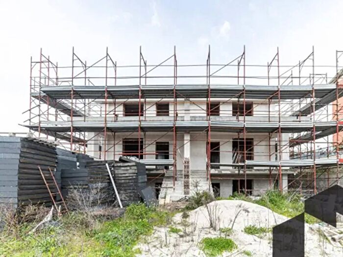 Casa quadrilocale in vendita in Via di Passo Lombardo, Roma