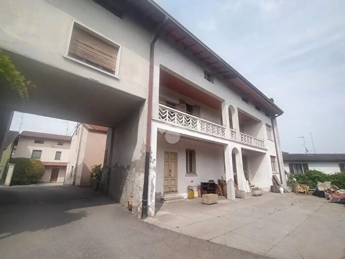 Casa quadrilocale in vendita in Via Cerreto, Gottolengo