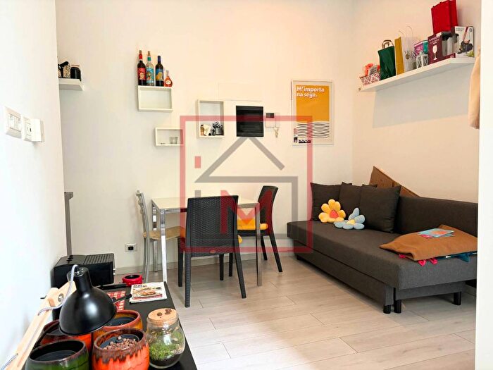 Appartamento bilocale in affitto in Viale Emilio Caldara, Porta Romana Medaglie dOro, Milano