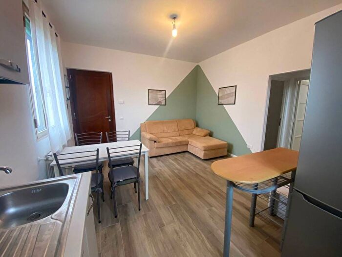 Appartamento trilocale in affitto in Via Treponti Molinella, Lendinara