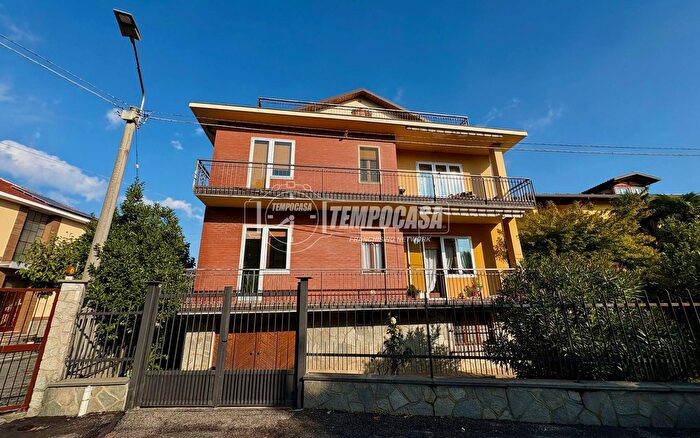 Appartamento con 5 locali in vendita in Via Dante Alighieri, Rivalta Di Torino