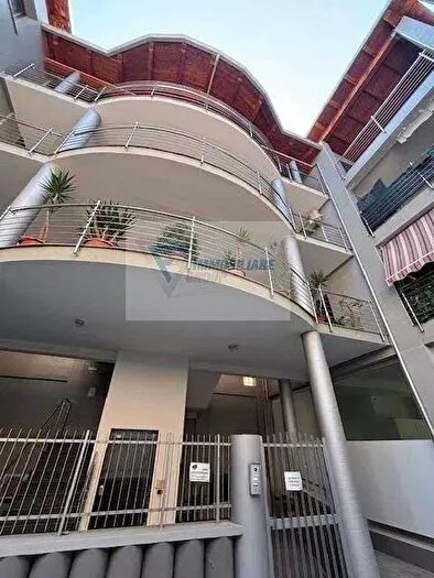 Appartamento con 6 locali in vendita in Priolo Gargallo