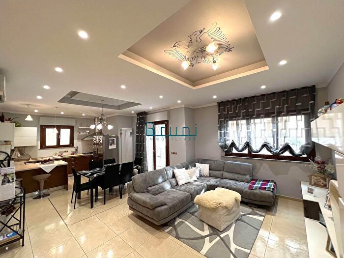 Appartamento trilocale in vendita in Via Ferri, San Benedetto Del Tronto