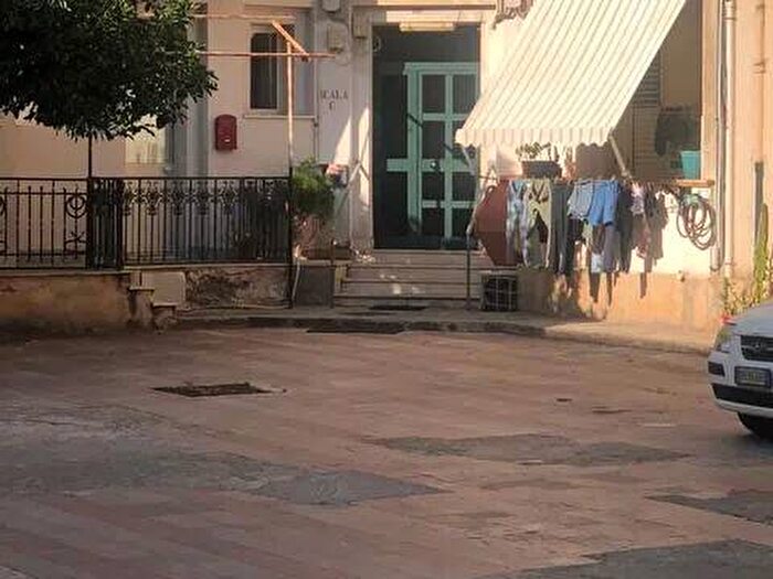 Appartamento quadrilocale in affitto in Via Vespucci, Pineta Zerbi, Reggio Calabria