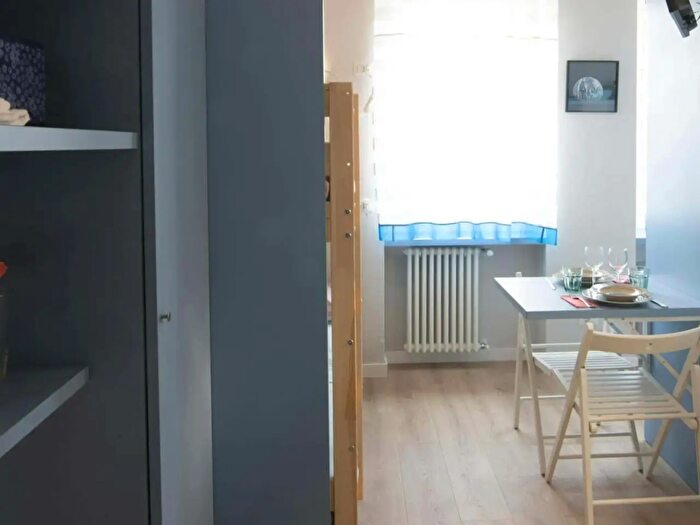 Appartamento monolocale in affitto in Via Giovanni Battista Sammartini, Milano