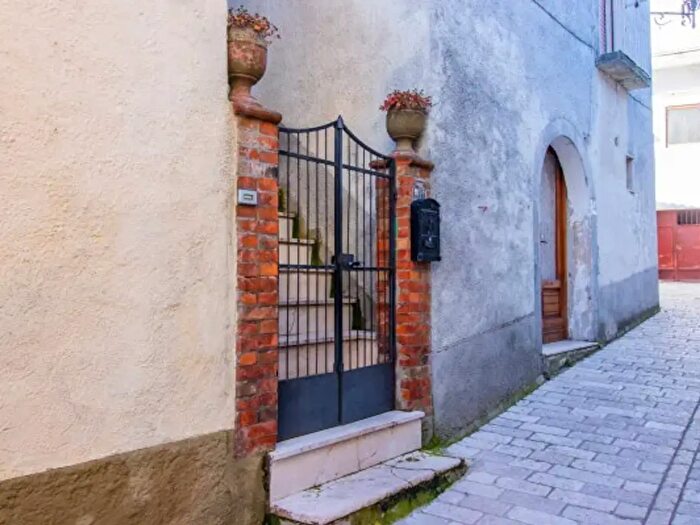 Appartamento con 5 locali in vendita in Vico Roma, Alberona