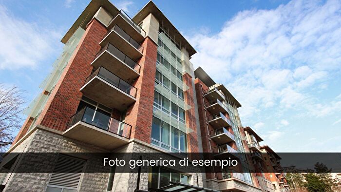 Casa in vendita in Via Mercato, Enna