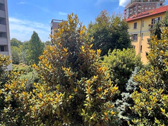 Appartamento bilocale in affitto in Piazza Giuseppe Grandi, Porta Vittoria, Milano