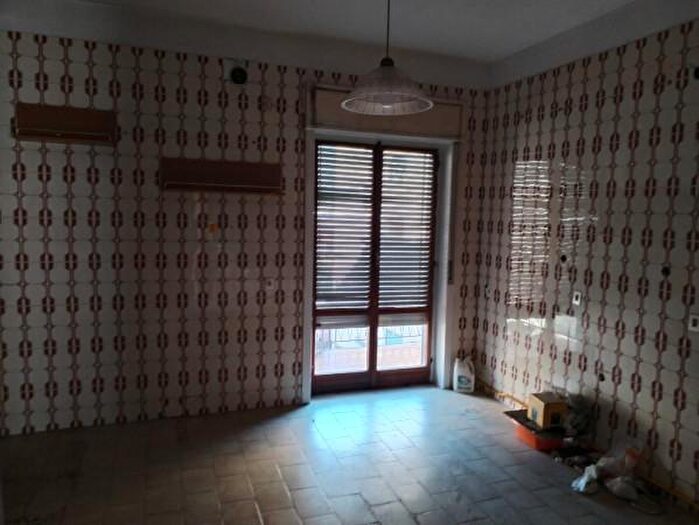 Appartamento con 5 locali in vendita in Aversa