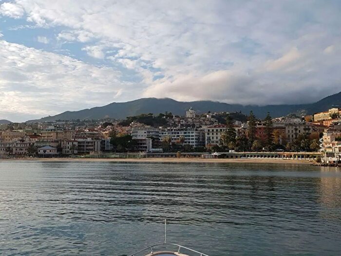 Appartamento bilocale in vendita in Corso Imperatrice, Sanremo