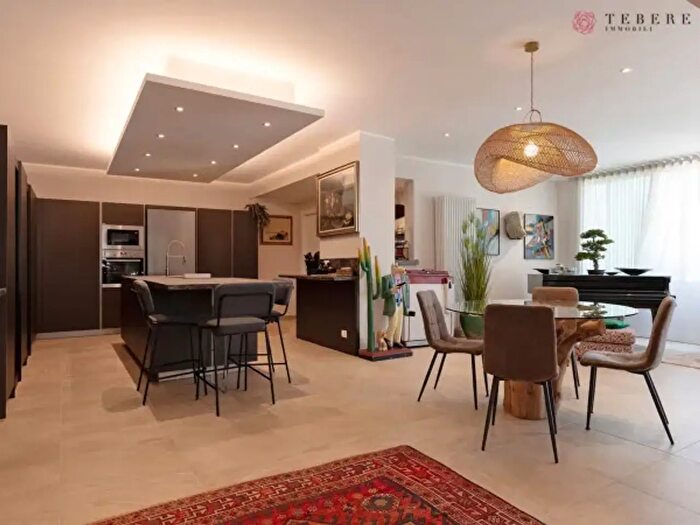 Casa con 6 locali in vendita in Olgiate Olona