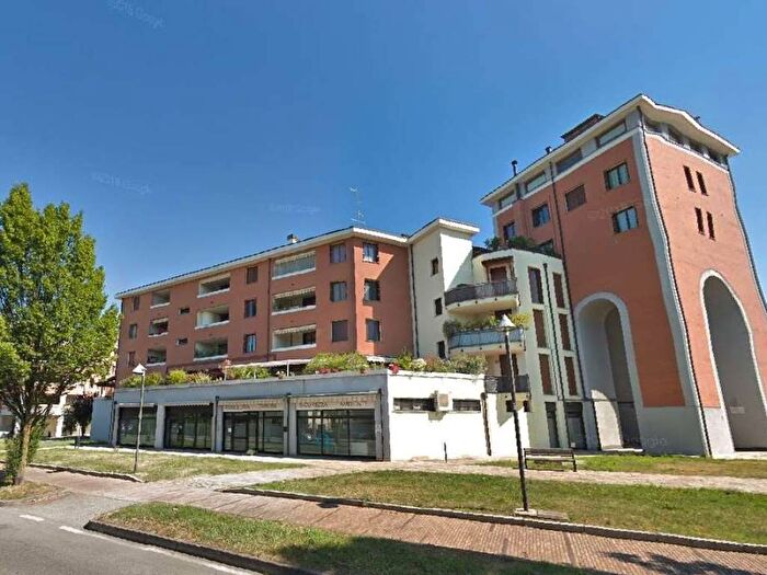Appartamento bilocale in affitto in Piazza Falcone e Borsellino, Centro, Concorezzo
