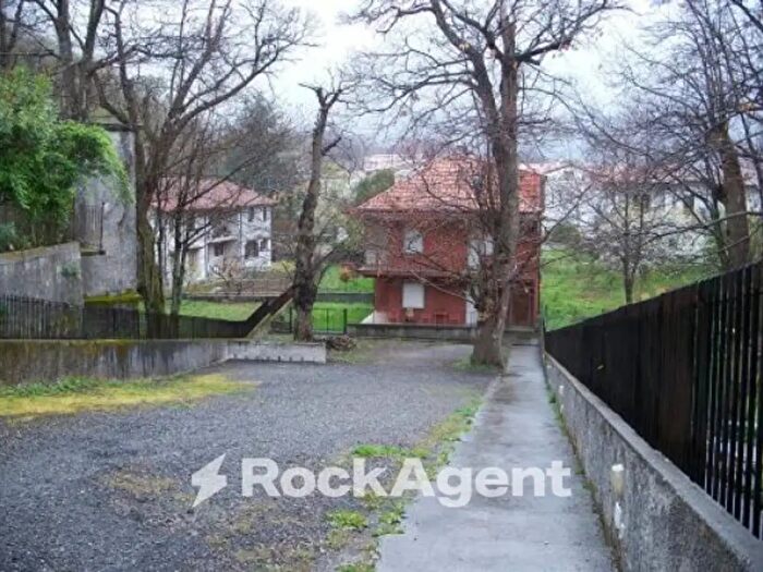 Appartamento quadrilocale in vendita in Strada Provinciale Tirrena, Trecchina
