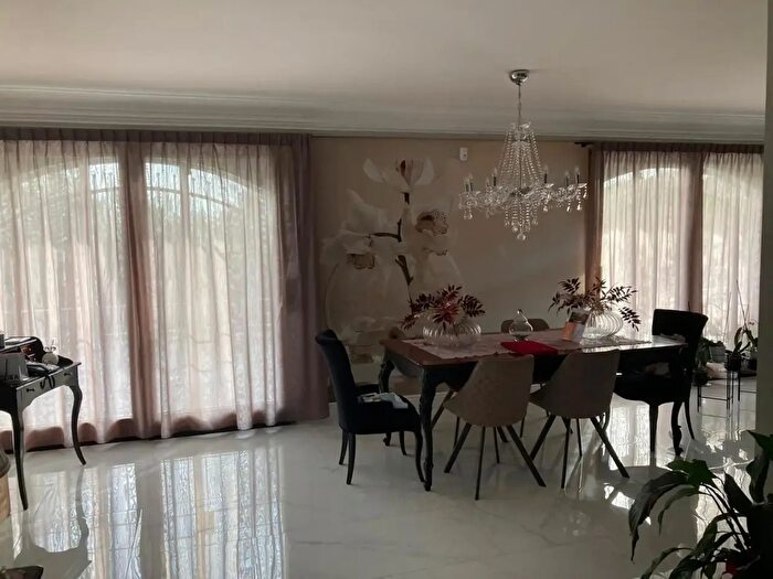 Casa con 11 locali in vendita in Contrada Santa Croce, Montecorvino Rovella