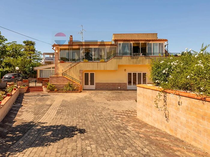 Casa con 8 locali in vendita in Contrada Montetullio a, Martina Franca