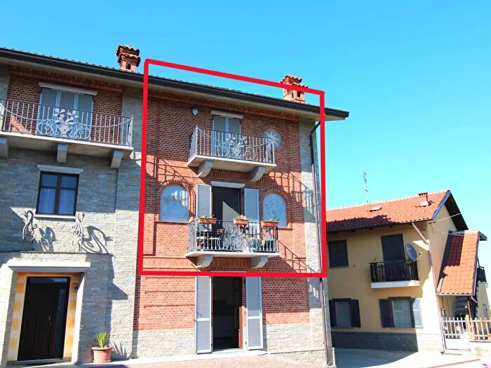 Appartamento quadrilocale in vendita in Cisterna dAsti, Cisterna DAsti