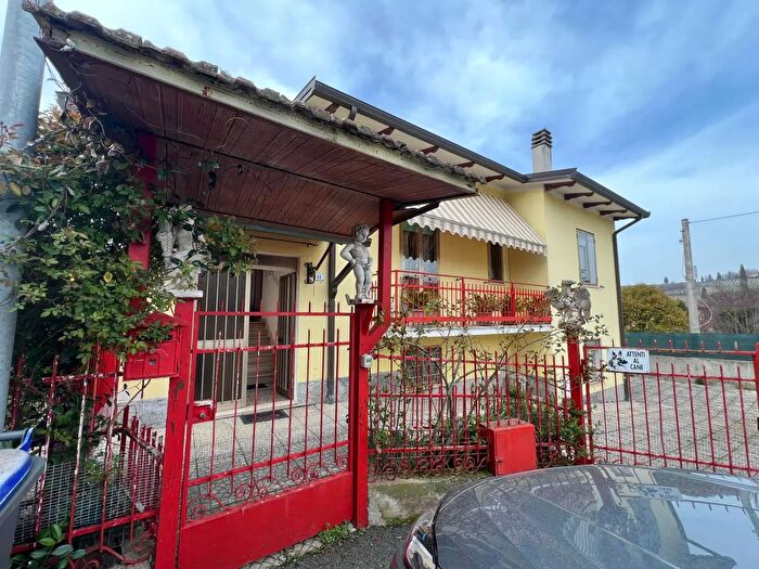 Casa quadrilocale in vendita in Spoleto