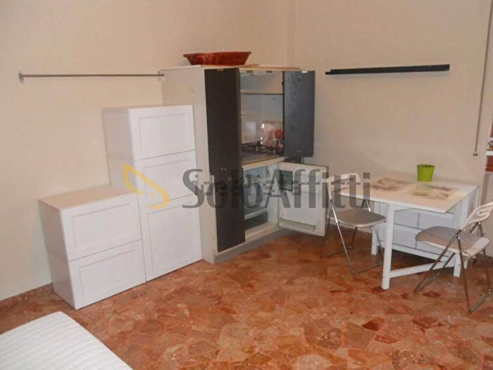 Appartamento monolocale in affitto in Via Volturno, Foce, Genova