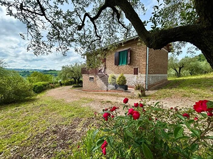 Casa trilocale in vendita in Strada S Pietro, Otricoli