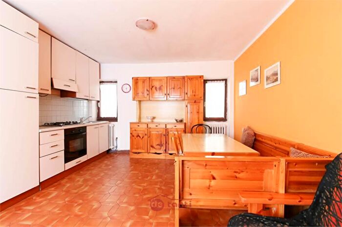 Appartamento quadrilocale in vendita in Via Pietra Campodolcino So, Campodolcino