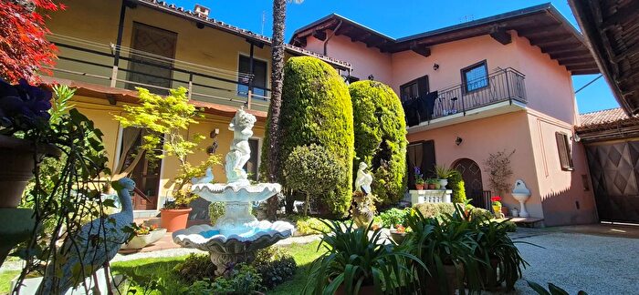 Casa in vendita in Via XX Settembre, Frossasco