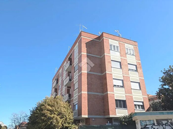 Appartamento trilocale in vendita in Piazza Leonardo da Vinci, Ciampino