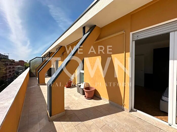 Appartamento bilocale in affitto in Via Andrea Maffei, Milano