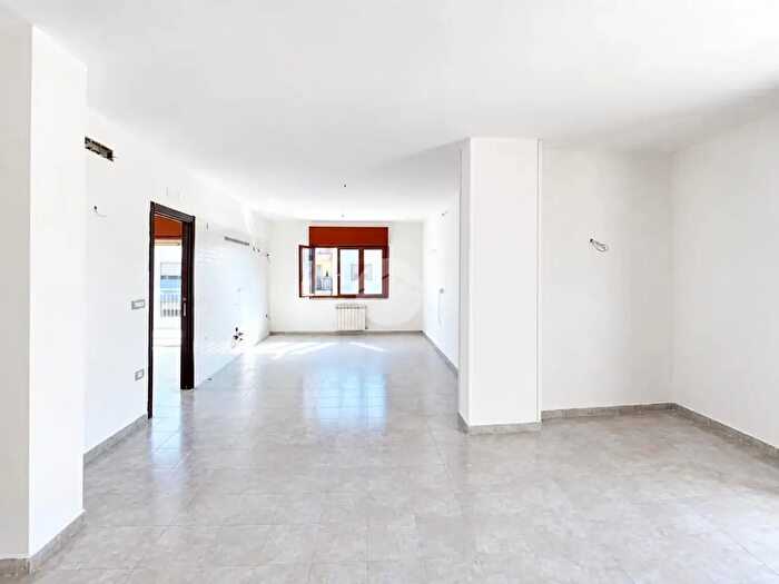 Appartamento trilocale in vendita in Via Antonio De Rosa, Giugliano In Campania