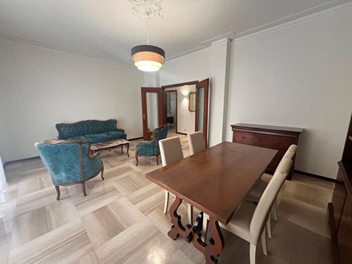 Appartamento quadrilocale in affitto in VIA PIETRO CELLA, Clinica Piacenza, Piacenza