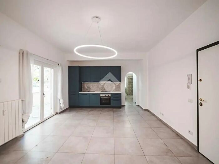 Appartamento bilocale in vendita in Corso di Francia, Roma