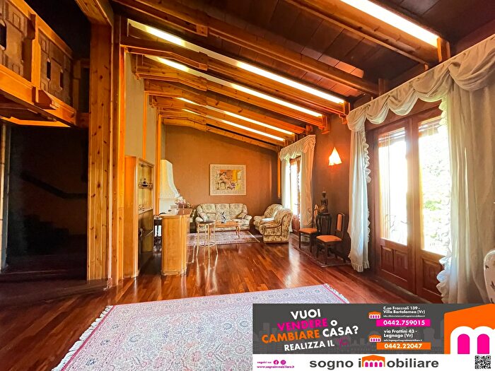 Casa con 10 locali in vendita in Via Pierdomenico Frattini, Legnago