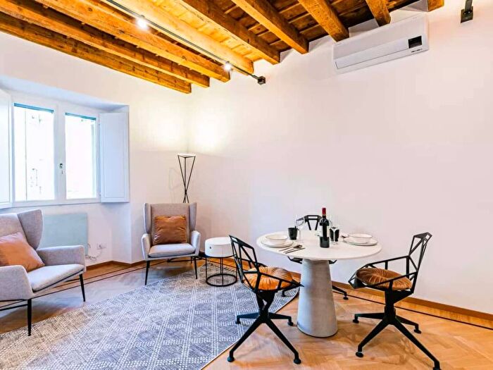 Appartamento bilocale in affitto in Via Brisa, Cadorna Castello, Milano