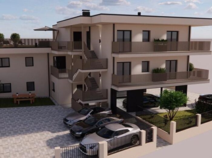 Appartamento trilocale in vendita in Via delle Castagne, Appiano Sulla Strada Del Vino