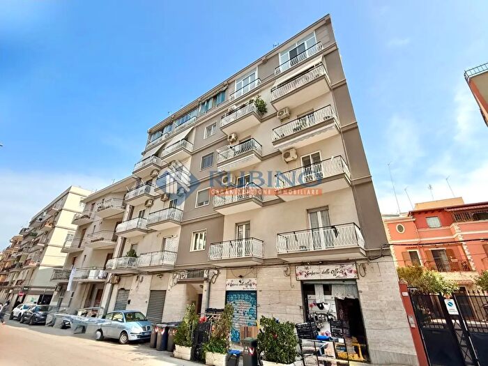 Appartamento con 6 locali in vendita in Via Dalmazia, Trani