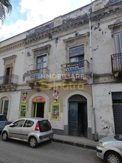 Casa con 5 locali in vendita in Via Giuseppe Garibaldi, Paterno