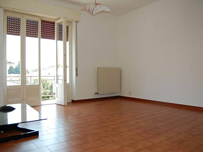 Appartamento bilocale in affitto in Via Lazio, Crosione, Pavia