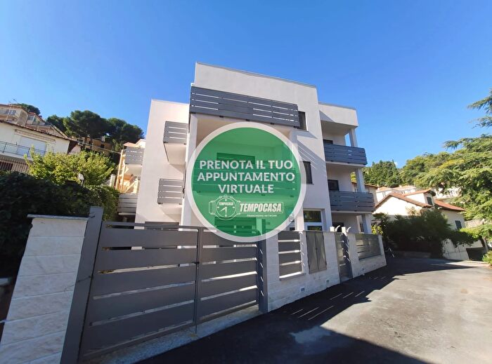 Appartamento bilocale in vendita in Via del Poggio, Andora