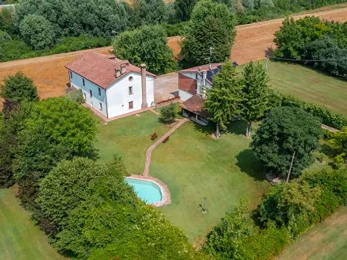 Casa con 6 locali in vendita in Via Mulini Rangoni, Bomporto