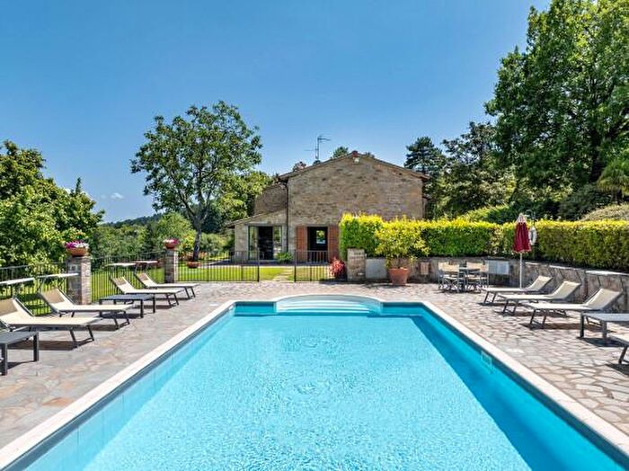 Casa con 6 locali in vendita in Località Castel Focognano, Castel Focognano