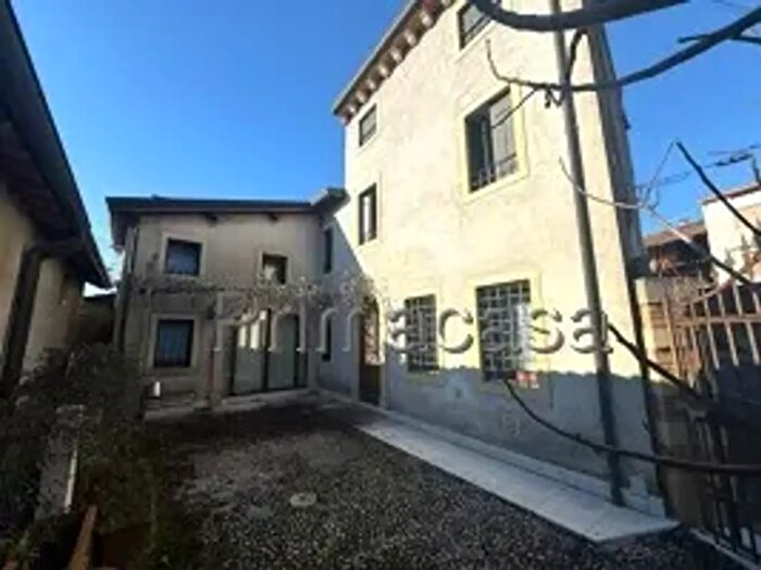Casa con 5 locali in vendita in Via, Monteforte DAlpone