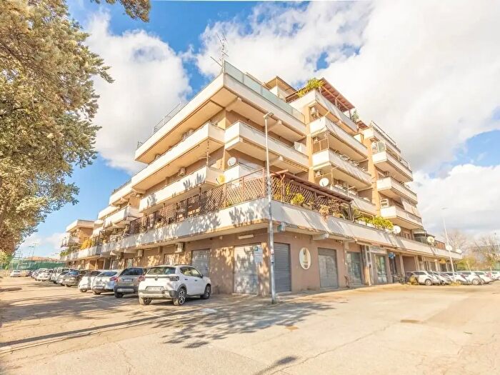 Appartamento bilocale in vendita in Via Antonio Provolo, Roma